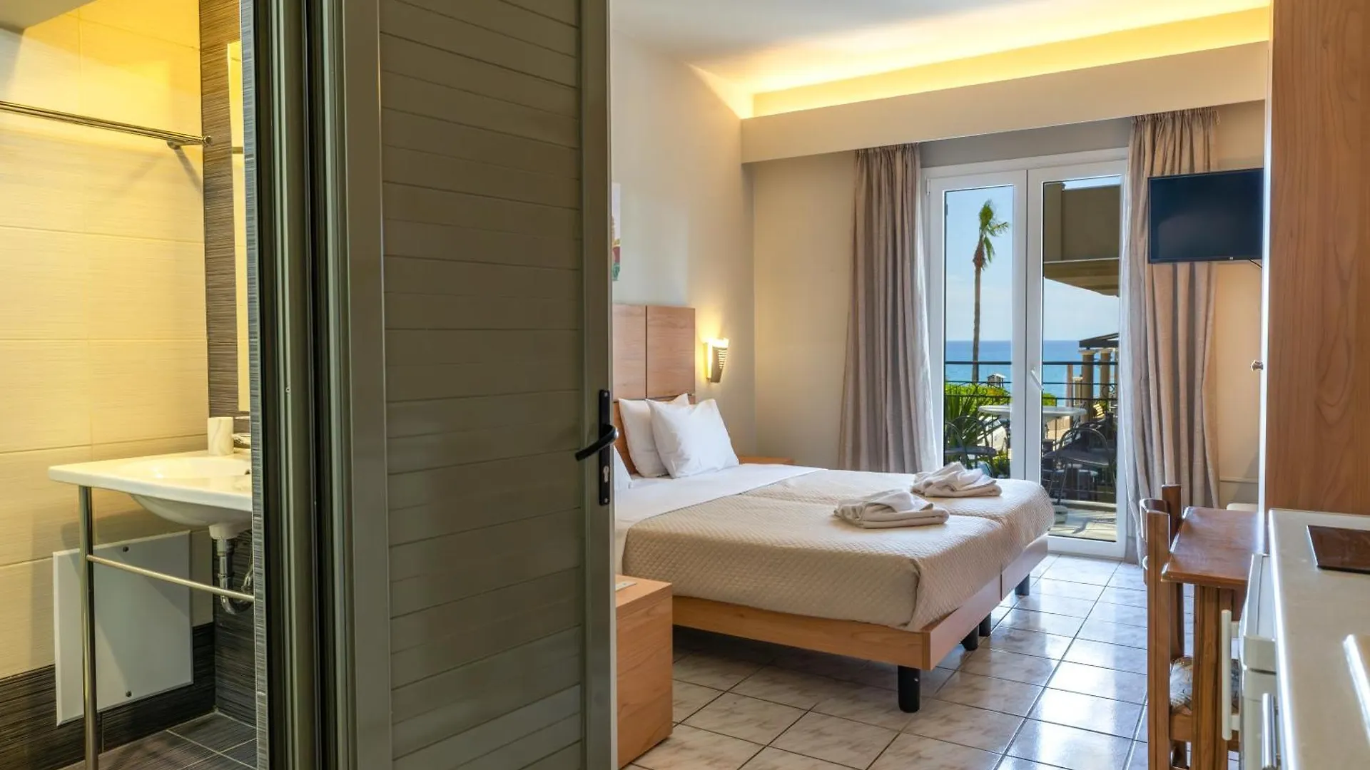 Anassa Hotel Skala  2*, Skala (Kefalonia)